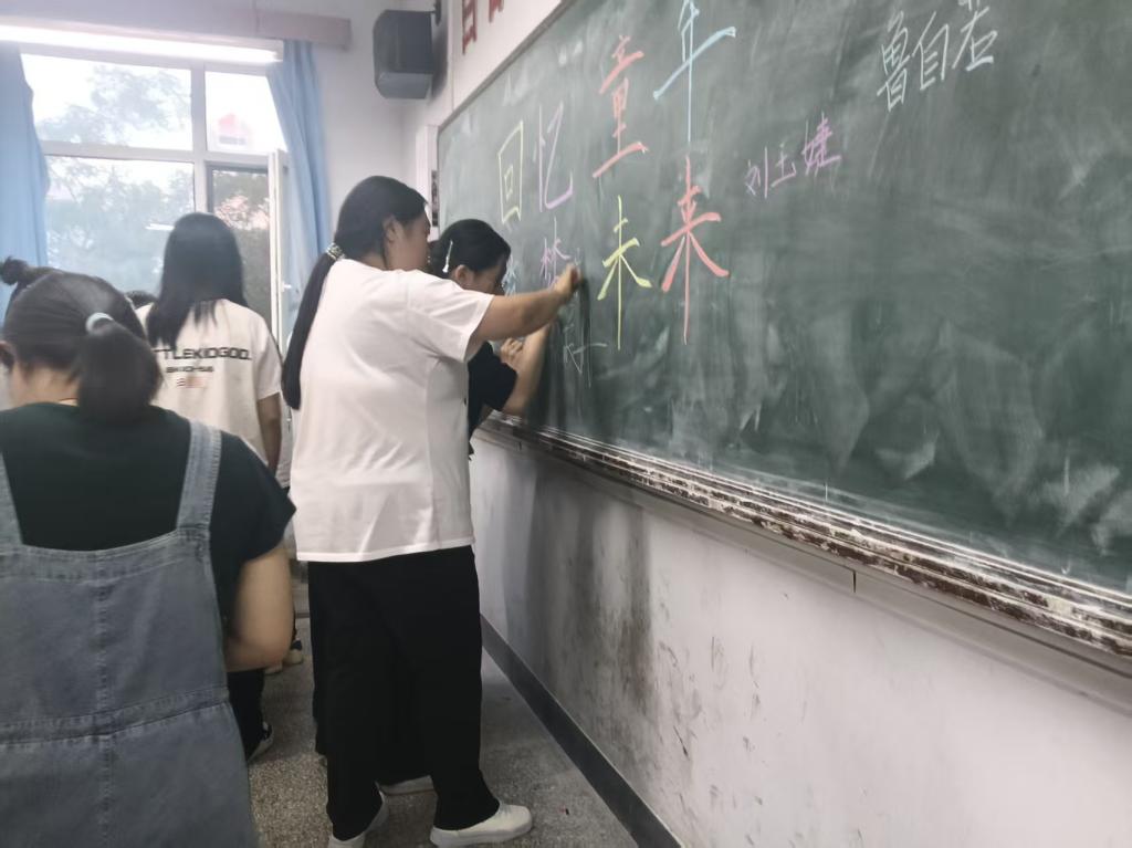 11812